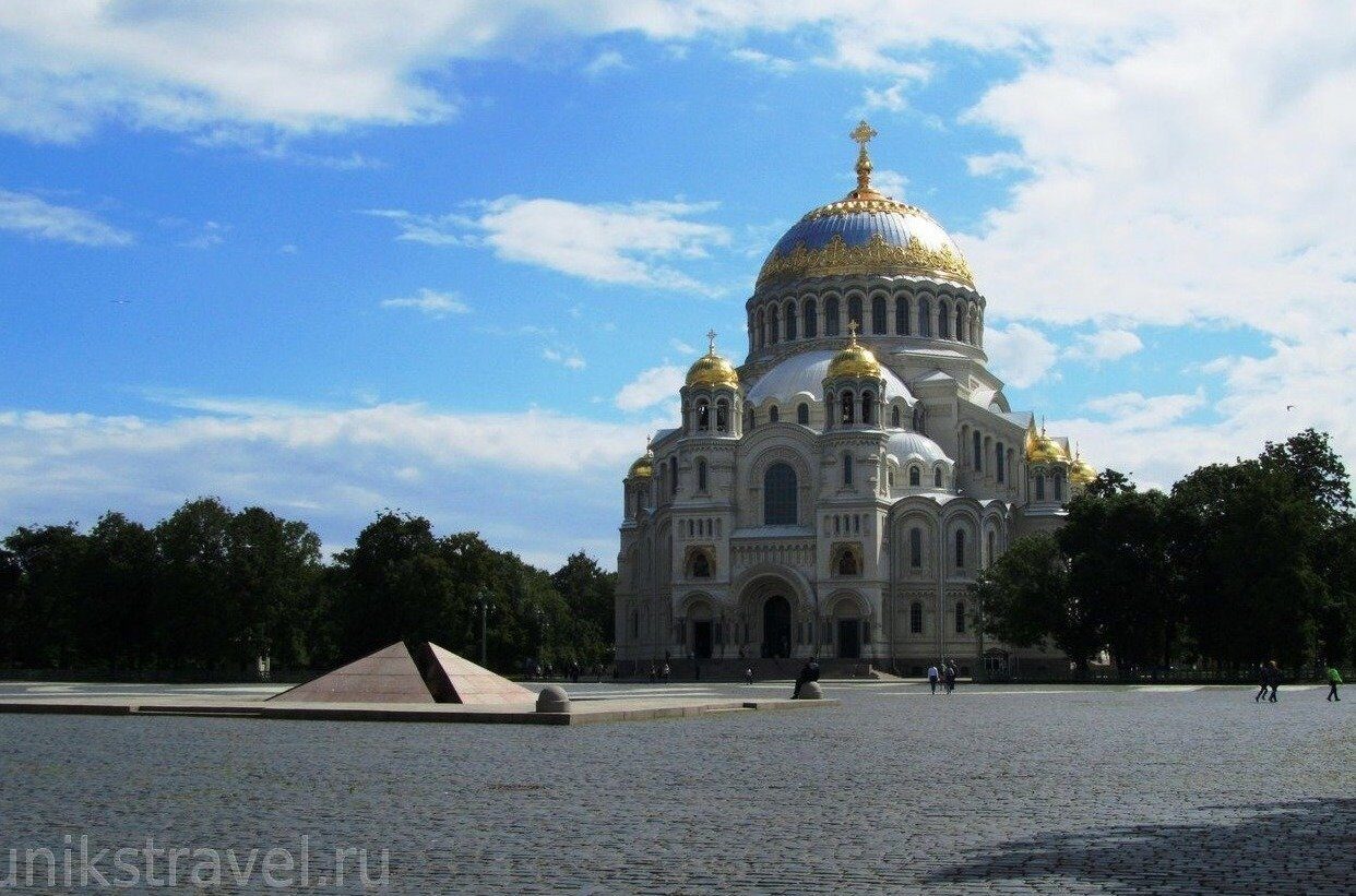 Якорная площадь в Кронштадте